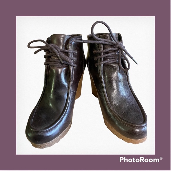 Michael Kors Bootie - Picture 2 of 13